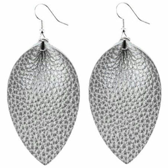 TheEdgeOfNik Jewelry - Handmade Vegan Leather Leaf Dangle Set NWT